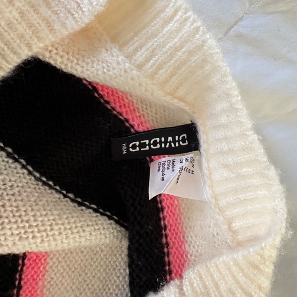 H & M Striped Crewneck Sweater Pink Cream Black - Sz M - Picture 3 of 3
